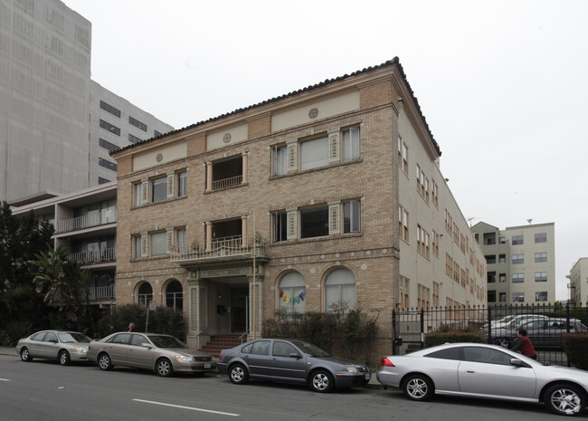 Primary Photo - Dull Brae Apartments