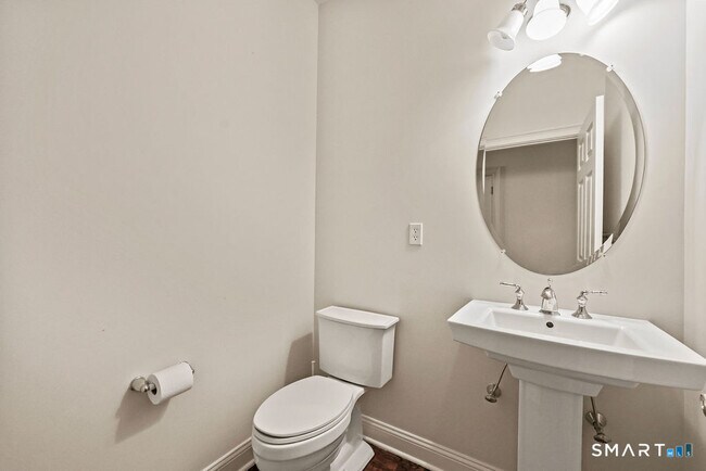 Building Photo - 41 Park Pl Cir