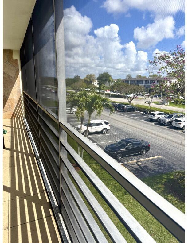 Building Photo - 162 Preston Way