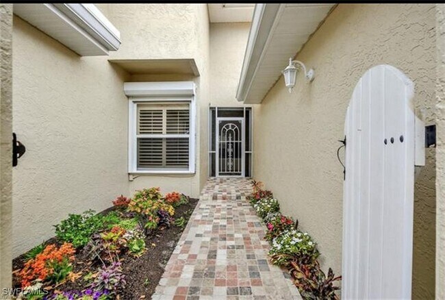 Primary Photo - 268 Emerald Bay Cir