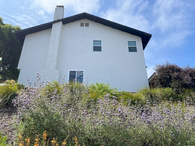 Building Photo - 6940 Condon Dr