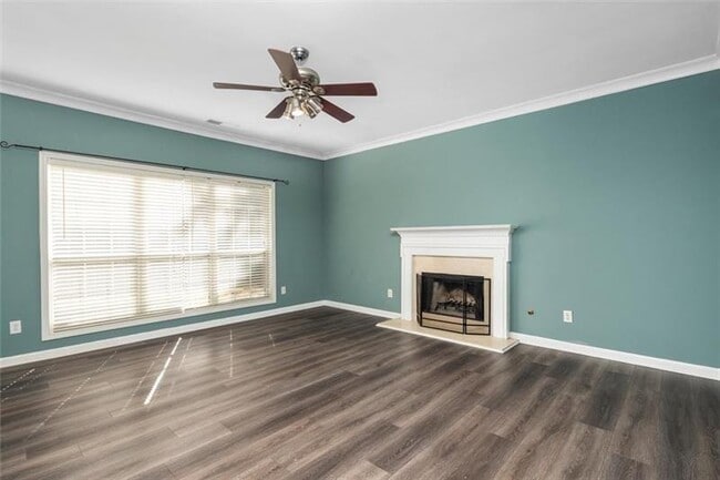 Building Photo - 4220 Hunters Green Way NE