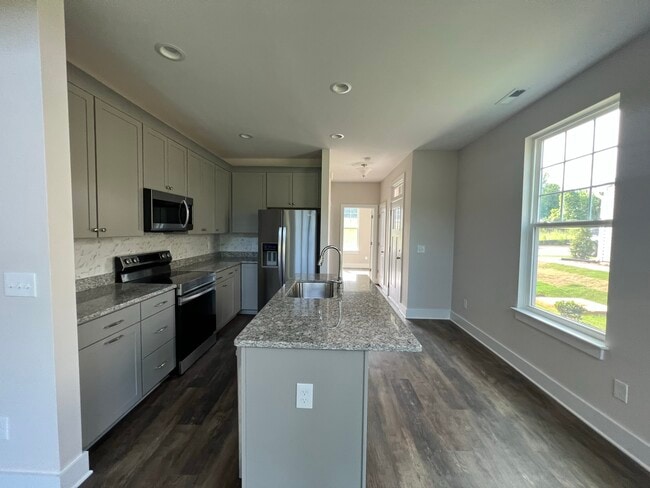 Building Photo - 1036 Abbott St