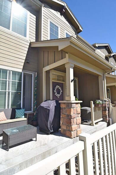 Sun porch - 5580 W 72nd Ave