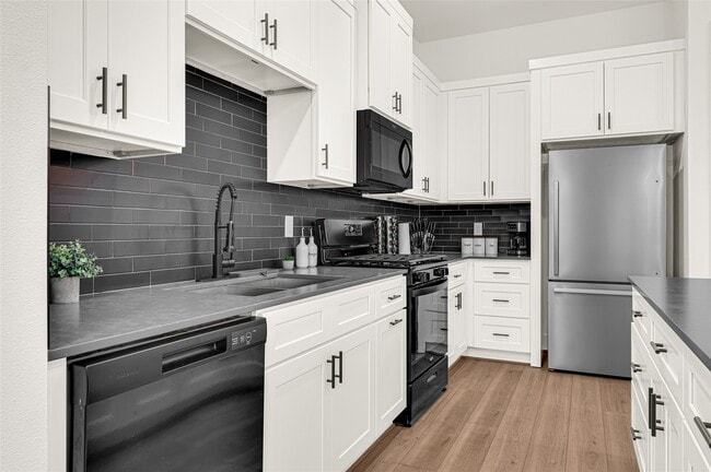 Building Photo - 4201 Stassen St
