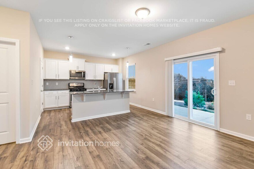 Building Photo - 118 Calderdale Ln