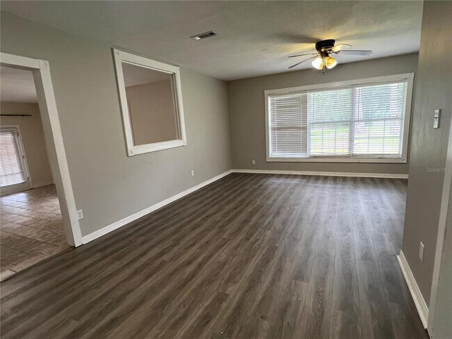 Building Photo - 4909 NW 36th Dr