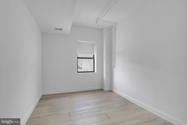 Building Photo - 301 Spring Garden St