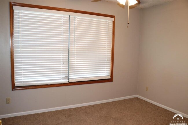 Building Photo - 2901 University Dr