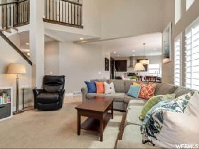 Building Photo - Unique 2 Story Home w attached 2 car