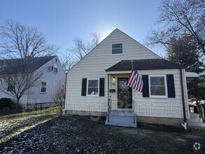 Building Photo - 427 Chatham Rd