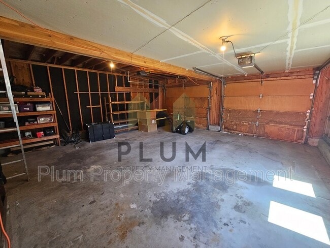 Building Photo - 2422 56th St
