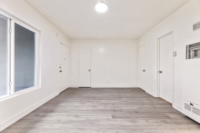 Floorplan - 439 S Catalina St