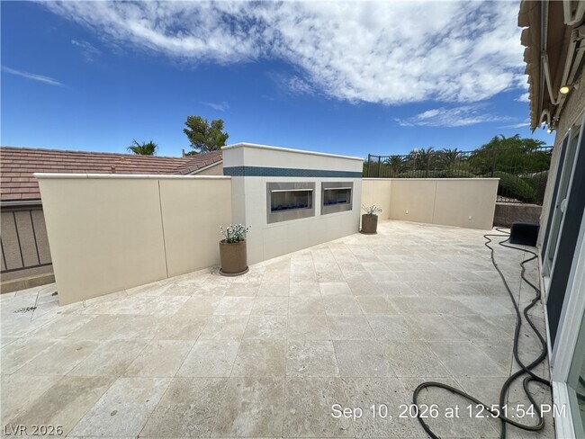 Building Photo - 1699 Rockcrest Hills Ave