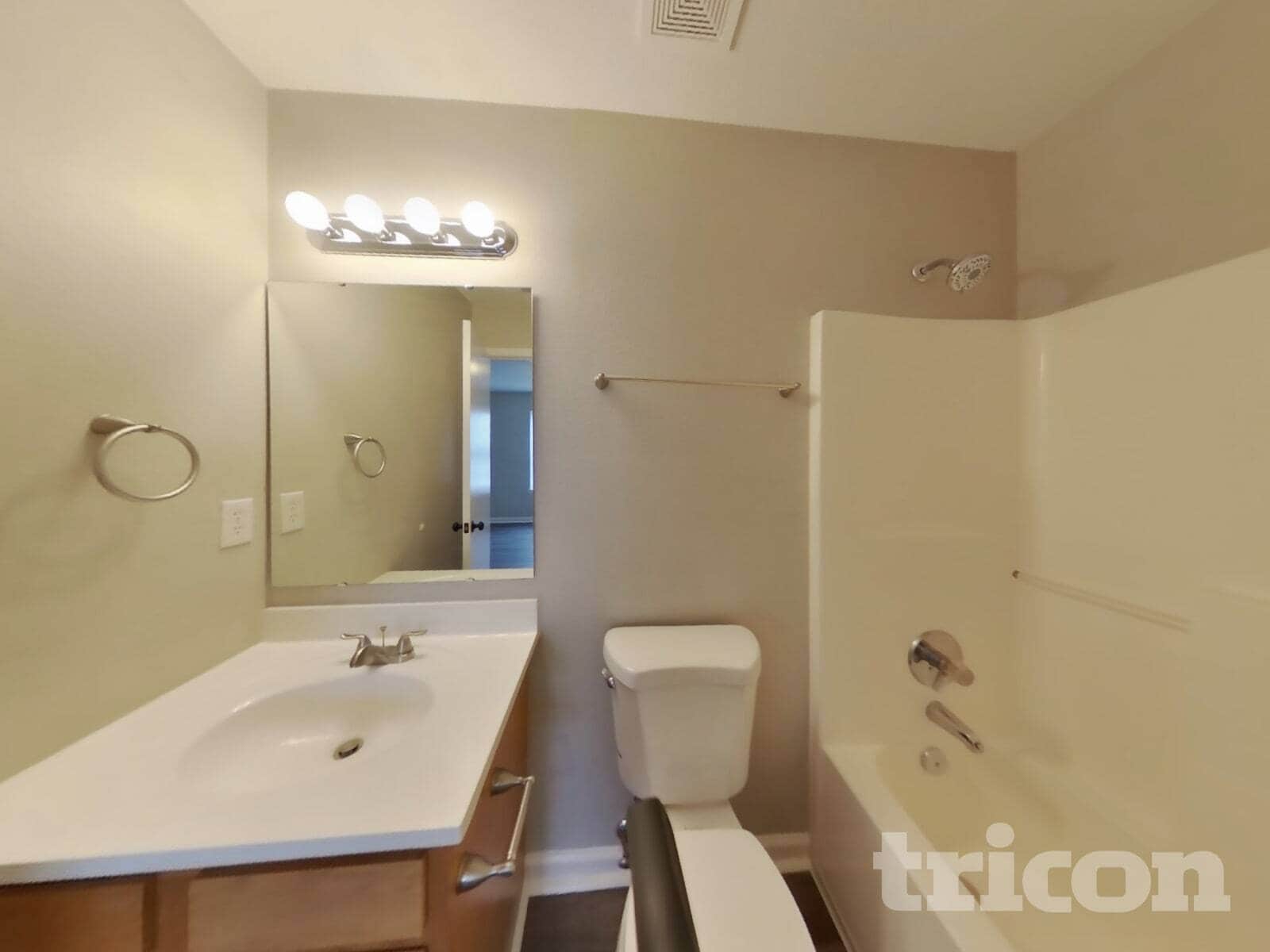 Building Photo - 1619 Prairieview Ln