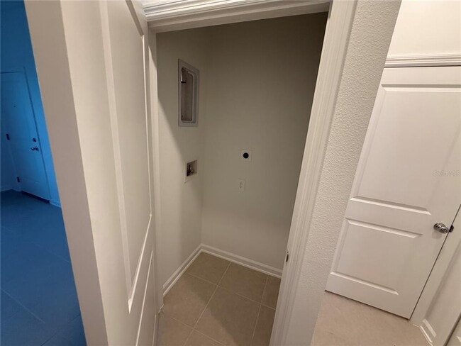 Building Photo - 4813 KATRINA Dr