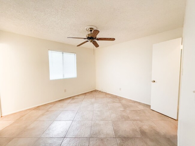 Building Photo - 3-Bedroom Gilbert Home with Tile Floors & ...