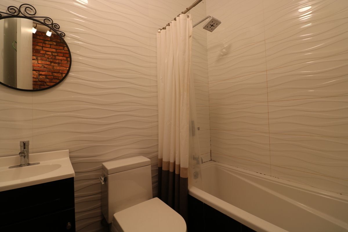 Building Photo - 1012 Fulton St