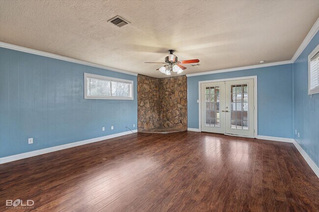 Building Photo - 2726 W Cavett Dr