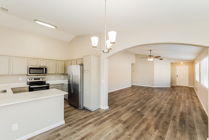 Building Photo - 25698 W St Kateri Dr