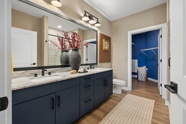 Building Photo - 1000 Marlowe Vis Pl