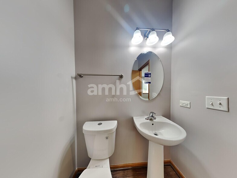 Building Photo - 442 Twinleaf Trl