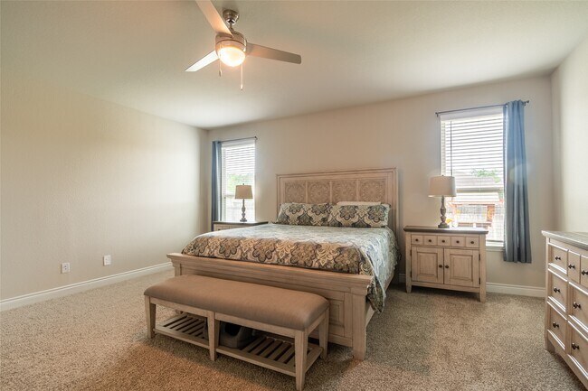 Building Photo - 31219 Gullwing Manor Dr