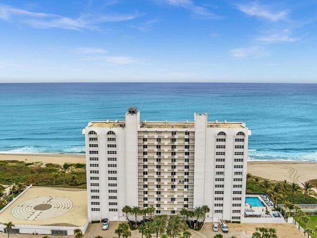Building Photo - 3000 S Ocean Blvd
