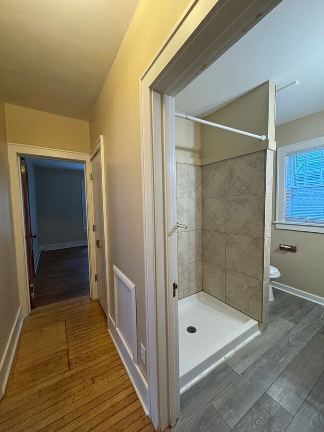 Building Photo - 4 Bedroom Right on Purdue Campus - AVAILAB...