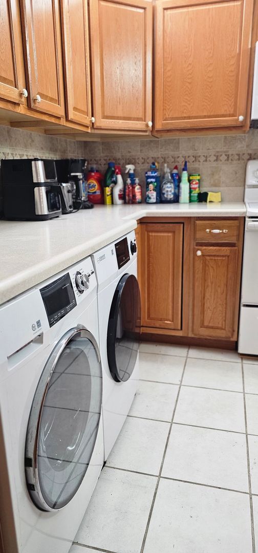 Building Photo - Riverfront Community Resort Style 2/2 Condo