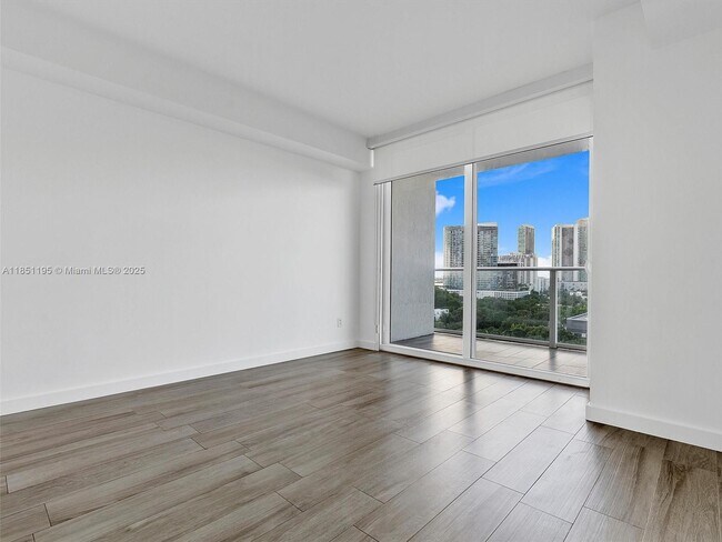 Building Photo - 4250 Biscayne Blvd