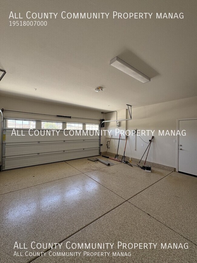 Building Photo - 33067 Muscadelle Ct