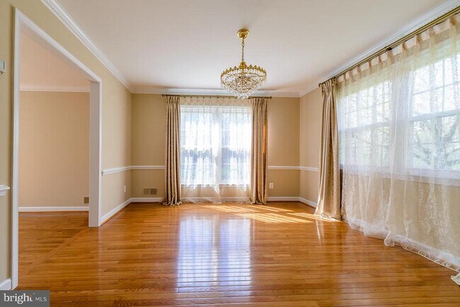 Building Photo - 3909 Bentwood Ct