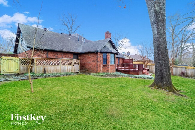 Building Photo - 3862 Oak Forest Dr