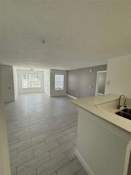 Building Photo - 2206 Antigua Pl