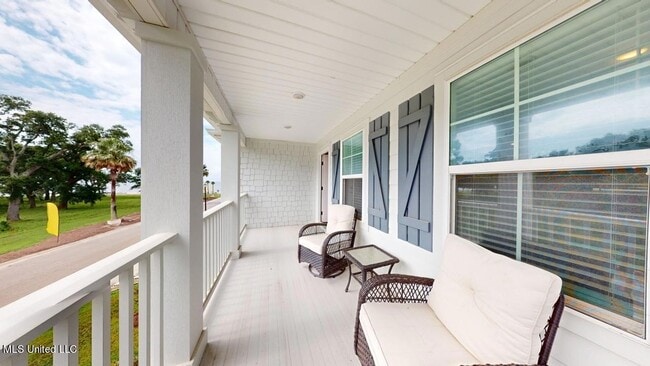 Building Photo - 2506 Beach Blvd