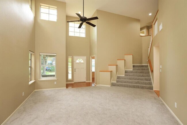 Building Photo - 47 E Greywing Cir