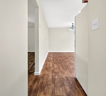 Building Photo - 85 Steeple Chase Cir
