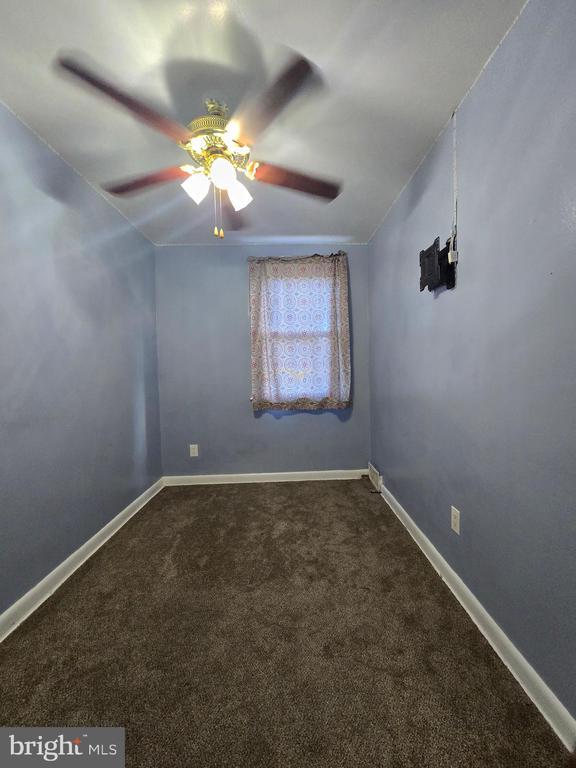 Building Photo - 8729 Ditman St