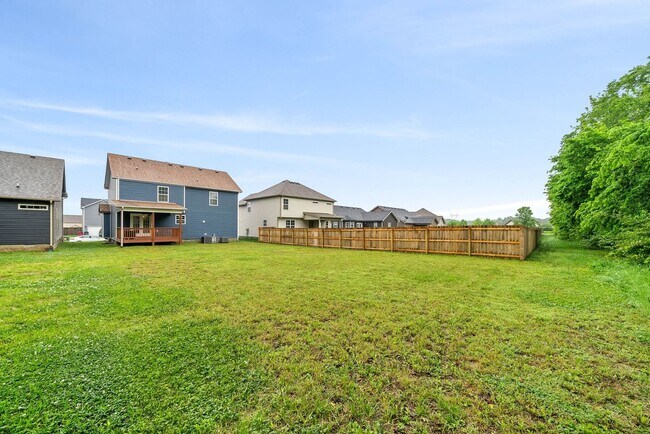 Building Photo - 180 Sambar Dr