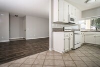 Building Photo - San Dimas The Villas