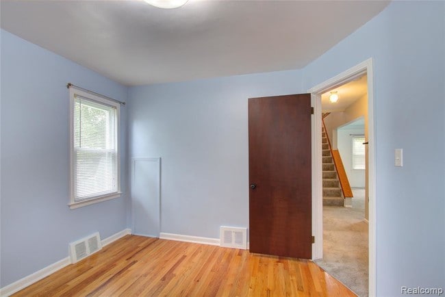 Building Photo - 249 S Chocolay Ave