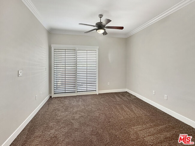 Building Photo - 24585 Town Center Dr