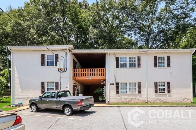 Building Photo - 210 Kirkwood Rd NE