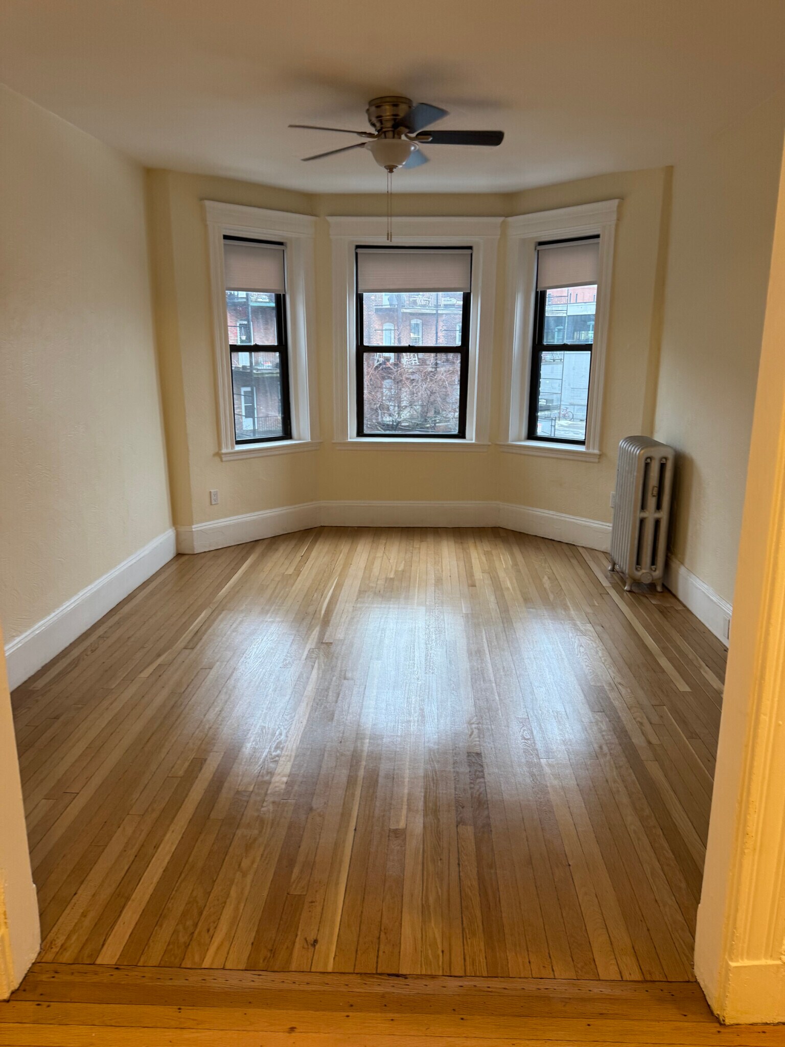 Building Photo - 1127 Commonwealth Ave