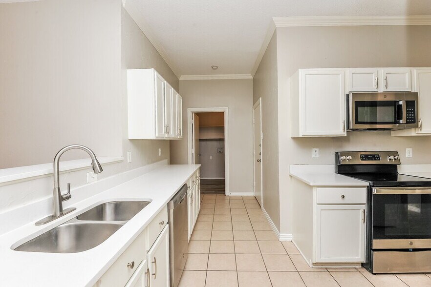 Building Photo - 3612 Diamond Ranch Rd