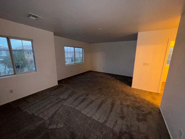 Building Photo - Fresh Paint/New Flooring all inside! Four ...