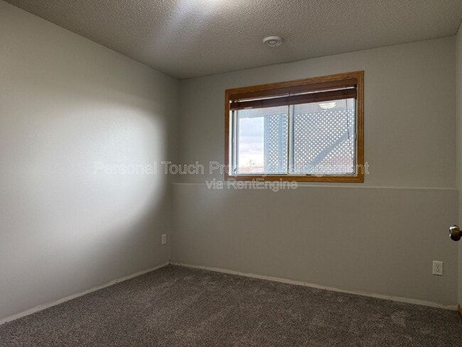 Building Photo - 1143 39th Ave S