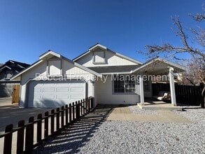 Building Photo - 326 Sandalwood Dr