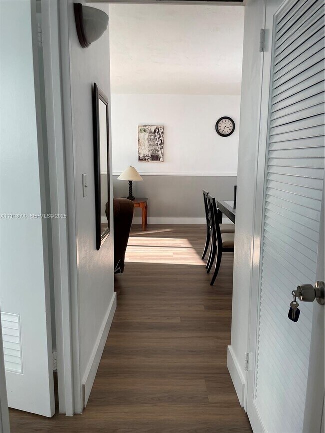 Building Photo - 3801 S Ocean Blvd